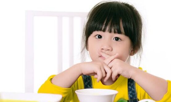 Cara Mengatasi Anak Susah Makan